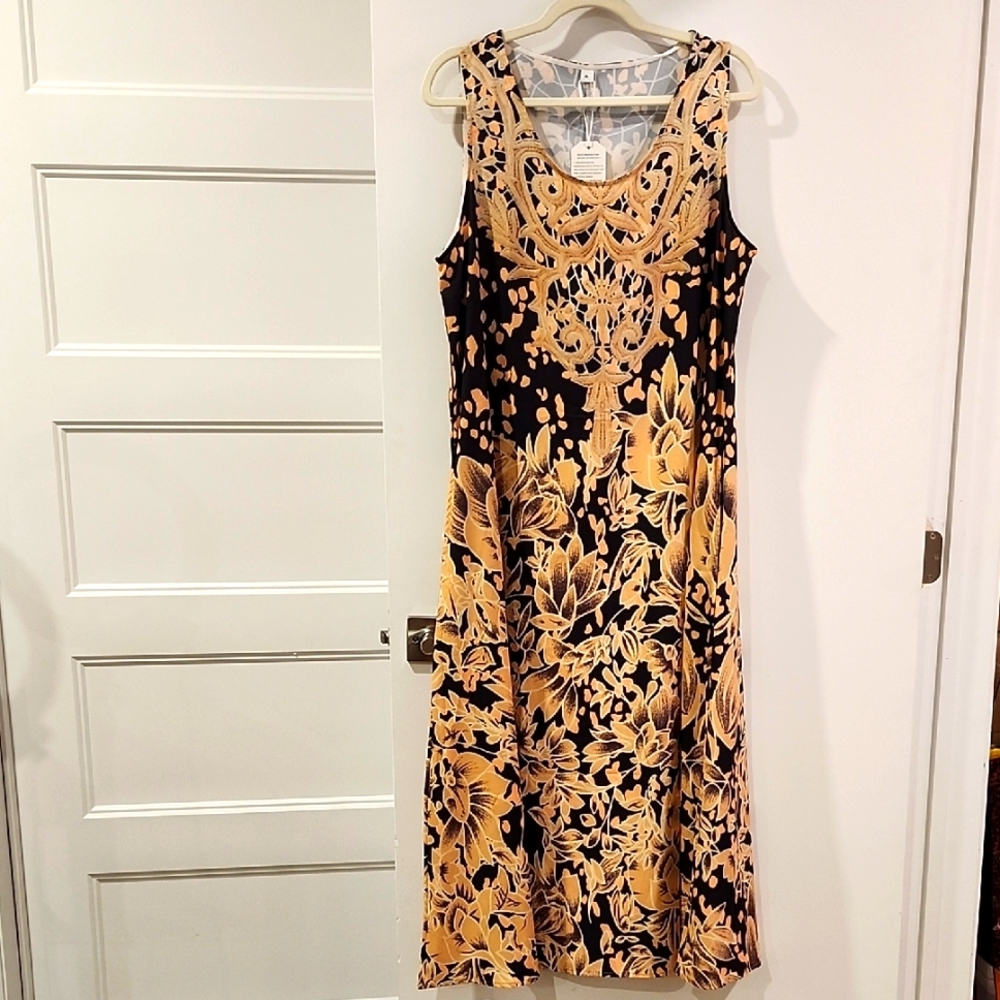 Floral Maxi Dress - Black and Gold